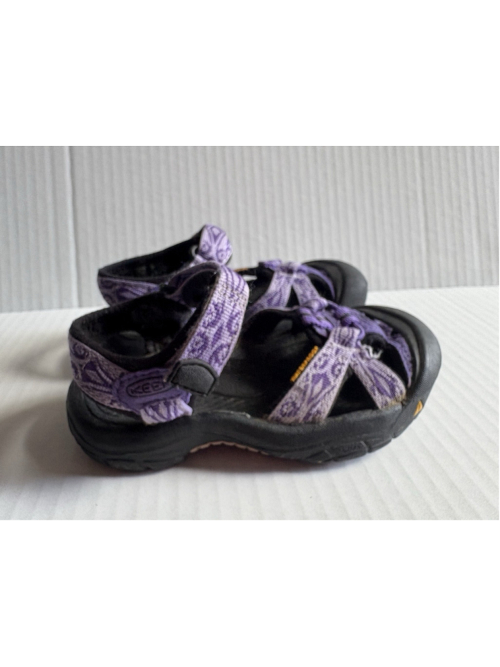 Keen Newport H2 Purple Sandals Kids Size 11 Open top Adjustable Waterproof